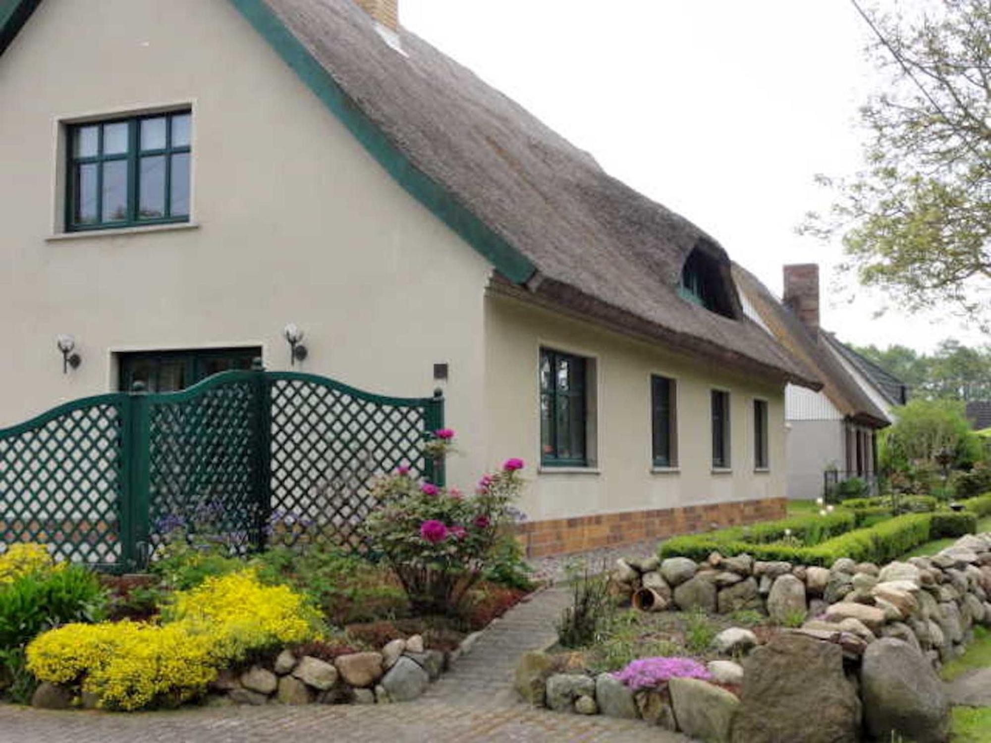 Reetdachhaus "Landhaus Ulrich" Lubkow Bagian luar foto